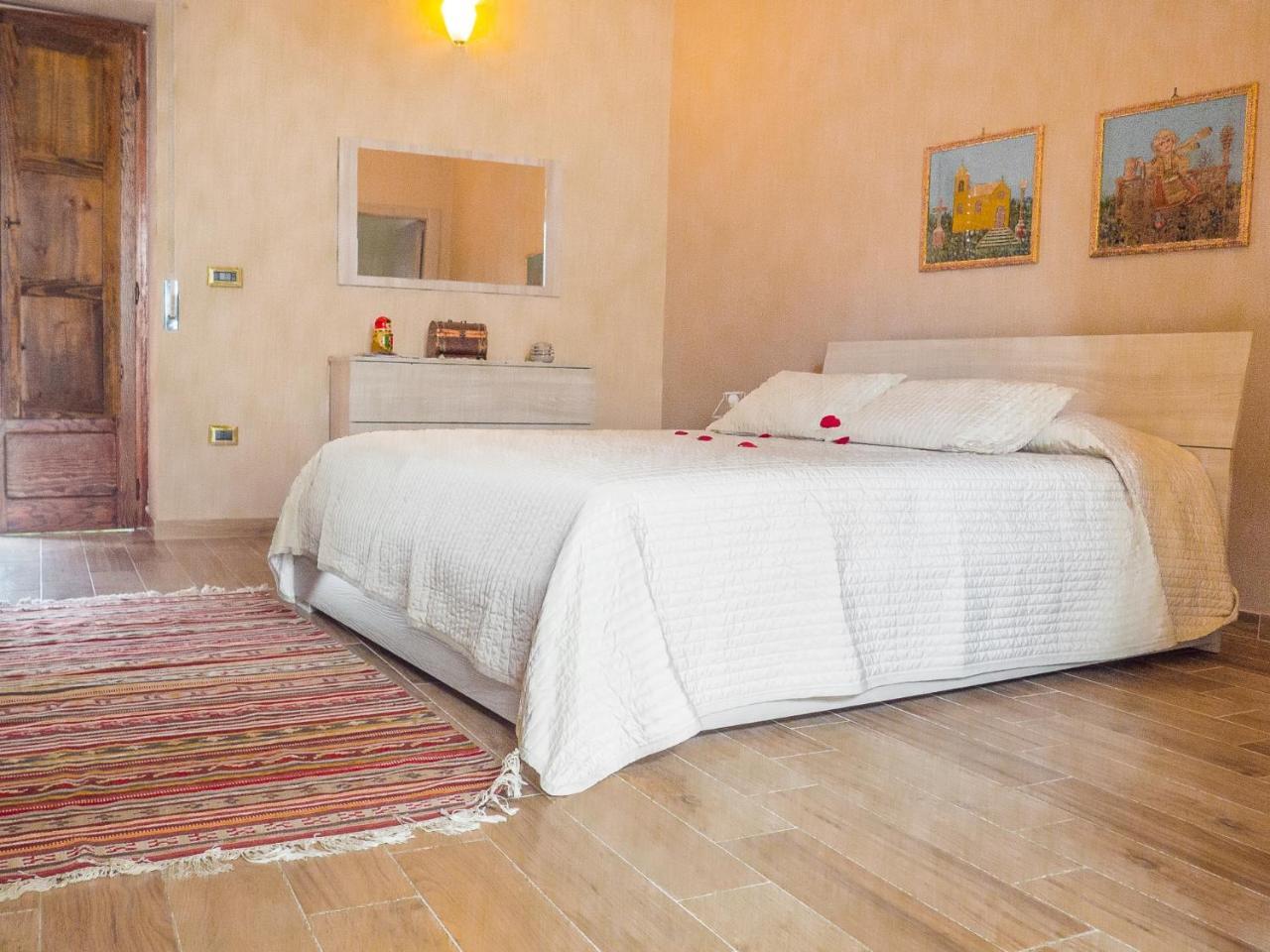 B&B A Casa Di Maybe Казерта Экстерьер фото